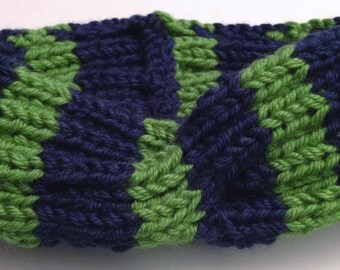 Headband in Seahawks colours.