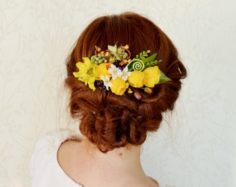 Yellow hair comb, Bridal hair comb, Yellow wedding hair comb, Rustic hair piece, Yellow hair piecre, Spring hair comb, Floral headpiece
