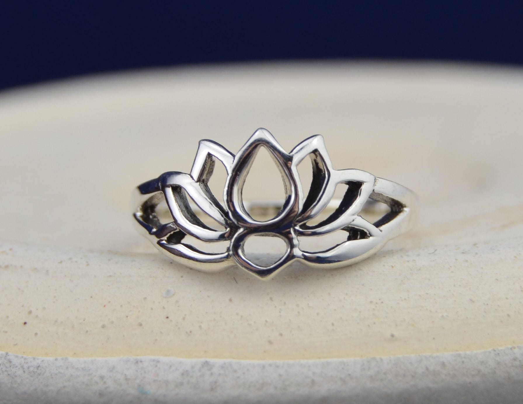 Sterling silver lotus flower ring in sizes 3 4 5 6 7 8 9