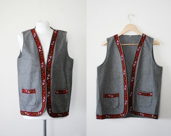 1980s Oversized West, Tribal Southwestern Grey Wool Vest L XL