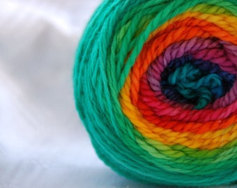 Yarn, handdyed, 100% SW Bfl colour Regenbogen, selfstriping