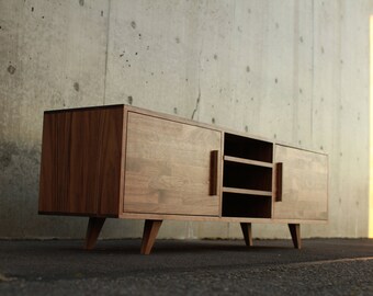 Walnut Credenza Mid-Century Modern, Media Console