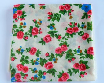 Floral folk de soviétique châle laine Floral Shawl soviétique ère écharpe femme châle châle châle de laine soviétique de foulard fleuri cadeau châle laine châle Vintage