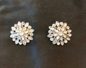 Jean Jewelry/ Brooch set