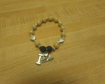 Beaded bracelet with lava beads for essential oils