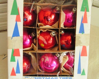 Vintage Santa Land Boxed Christmas Hand Painted Ornaments in Red and Pink Made in Poland