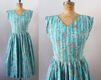 1950s Sundress / Vintage 50s Full Skirt Floral Dress / M
