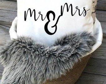 Mr&Mrs Pillow Cover| Calligraphy Pillow | Farmhouse Decor| Farmhouse Pillow| Word Art Pillow