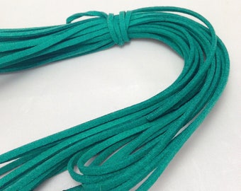 Cord lace look glittery suede x 1 m - emerald green - 3 mm wide