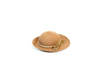 Vintage 1970s Camel Wool Hat