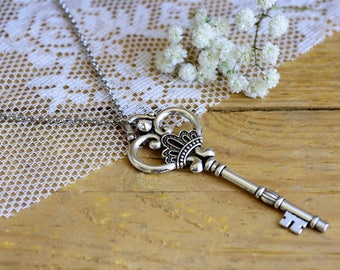 Key necklace, Vintage key necklace, Silver key necklace, Vintage silver necklace, Long vintage necklace, Long necklace, Key pendant necklace