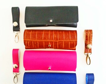 glasses case with belt loop, glasses case, glasses case, glasses case, glasses cover storage area, à lunettes, eyeglass folder