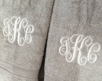 Monogrammed Towel Set Bath Towel personalized towel set great for wedding gift housewarming christmas gift home decor