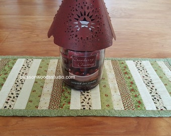 Winter Table Runner (WTR101)