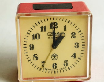 Soviet alarm clock "Slava" - Vintage, small red Alarm Clock - Russian mechanical clock - Old alarm clock - Mechanical clock 80s