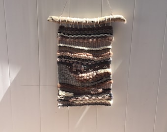 Neutral Loom