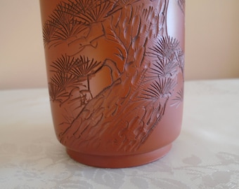 clay brush/pen pot oriental design