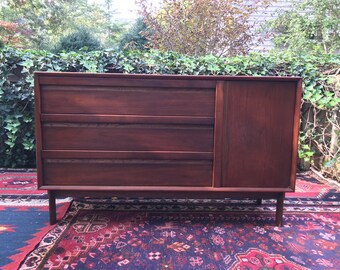 Mid-Century Modern Richardson-Nemschoff Walnut Credenza