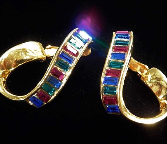 Swarovski Rhinestone Earrings / SAL Baguette Crystal Earrings / Clip On