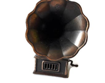 Vintage 1970s PlayMe brand Pencil Sharpener