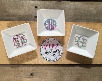 Lilly Pulitzer Inspired Monogram Jewelry Dish - Customizable - Choose your font and pattern - anniversary gift, bridesmaids gift, bride gift