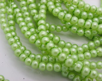 300 Pearly glass pearls 4 mm light green beads
