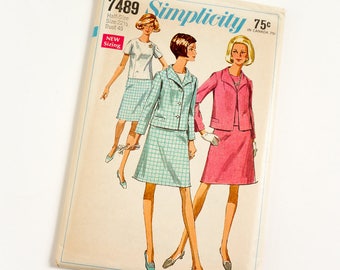 Vintage 1960s Womens Size 22.5 Skirt Suit and Overblouse in Half Sizes Simplicity Sewing Pattern 7489 FACTORY Folds / bust 45 waist 39