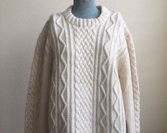 Vintage off white - cream cable knit pullover wool sweater