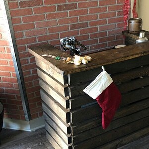 Rustic Pallet Bar Unit (Reclaimed Wood)