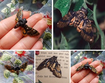 Moth Brooch Gold/bronze 4.5 cm