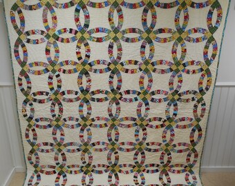 Vintage Double Wedding Ring Quilt. From Missouri. 1940s -50s. Homemade. Great Colors!