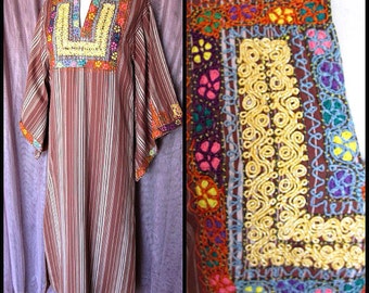 MASKIT caftan / vintage Maskit caftan / fits S-M / 70s caftan / 70s Israeli caftan / vintage embroidered caftan