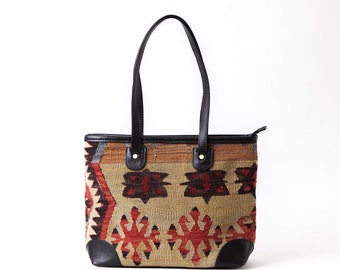 Kilim shoulder bag,carpetbag,woman kilim bag, Turkish kilim bag, Handmade old Turkish kilim bag, Handmade kilim bag,Handmade carpet bag, bag