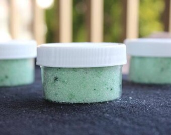 Kiwi Lip Scrub