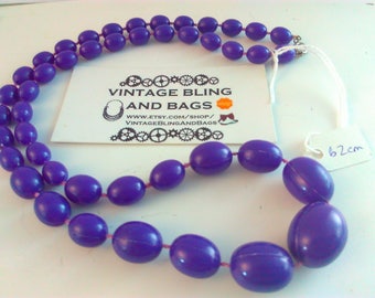 62cm vintage 1980s necklace, plastic necklace, graduated bead necklace, purple necklace, vintage purple necklace, 80s necklace, purple beads
