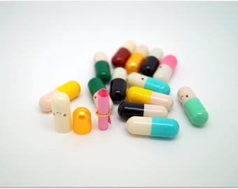 10 x Capsules / tablets of color for secret message
