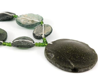 Ancient Roman Glass Bowl Fragments Beads 117955
