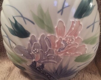 Japanese Floral Moriage Vase