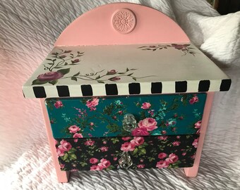 Miniature dresser