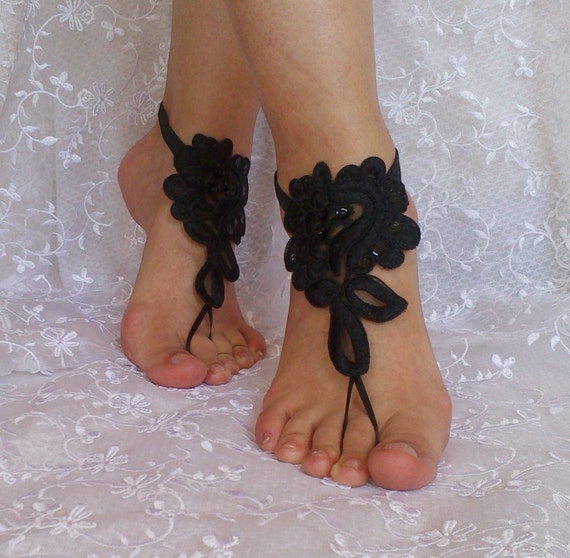 bridal anklet, black or white lace sandals, Beach wedding barefoot sandals, bangle, anklet, anklet, bridal, bellydance, gothic