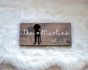 Last Name Wood Sign with Vizsla Silhouette, Wedding Signs, Last Name, Wedding Gift, Dog Wedding Gift, Anniversary Gift, Entryway