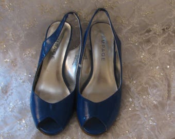 Ampage 2 1/2 inch high heel SIZE 6