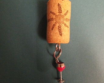Wine Cork Keychain - Wine glass