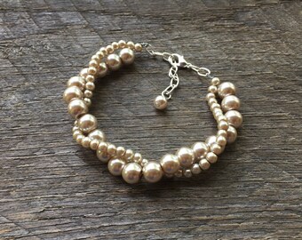 Champagne Pearl Bracelet, Pearl Bridal Bracelet, Wedding Bracelet, Twisted Pearl Bracelet, Simple Bracelet on Silver or Gold Chain