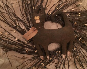 Primitive Cat Wreath Boots/Folk Art
