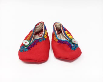 Baby embroidered shoes, handmade baby shoes, Mexican baby shoes