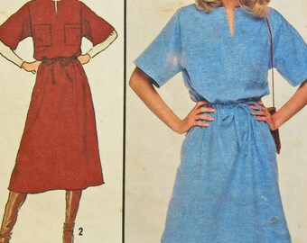 1978 Vintage Dress Pattern Simplicity #8572 Cut Complete Misses' Dress