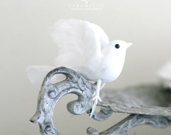 White Cotton Spun Vintage Style Feather Doves