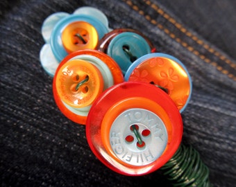 BluePumpkin - Button Pin Boutonniere