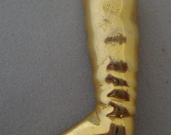 Retro brooch riding boot